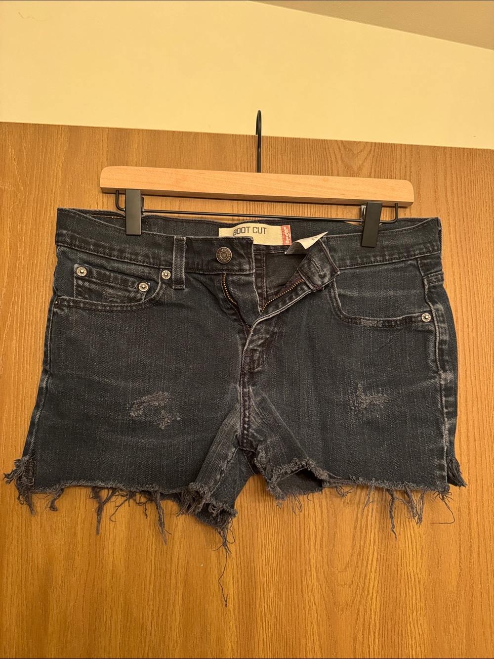 Levi's Dark Blue Distressed Denim Jean Shorts - Picture 1 of 2